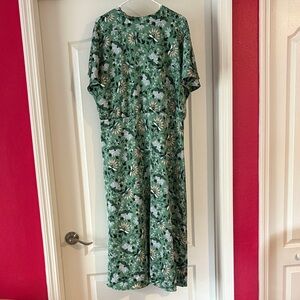 Ann Taylor Green Floral Midi Dress